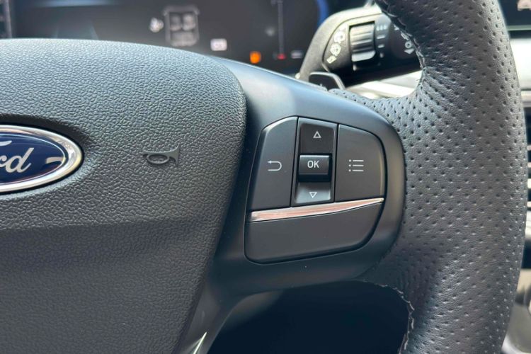 Used Ford Focus Active 2021 EcoBoost 180 Automatic Trendy Model Interior 10