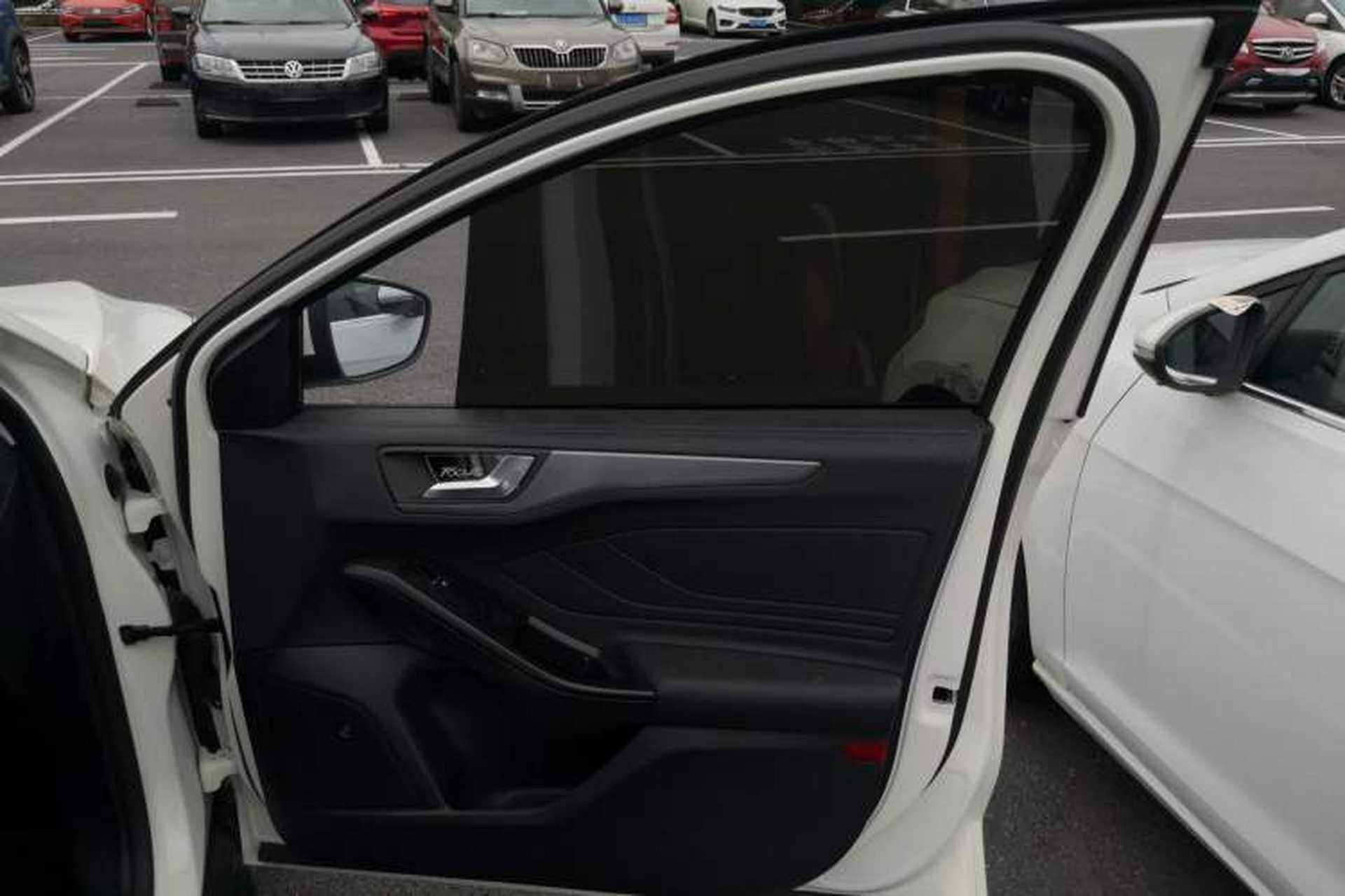 Used Ford Focus Active 2021 EcoBoost 180 Automatic Trendy Model Interior 5