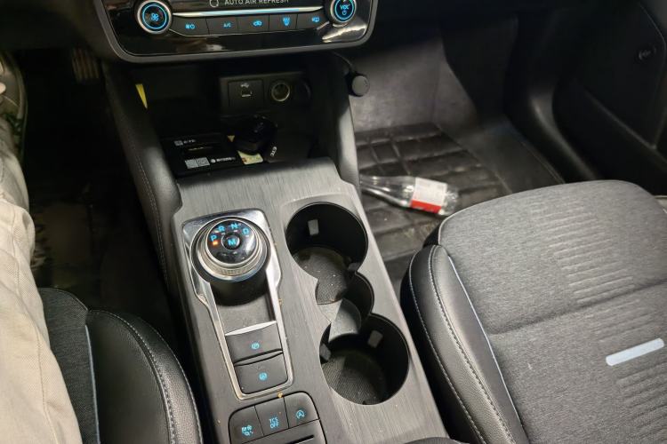 Used Ford Focus Active 2021 EcoBoost 180 Automatic Trendy Model Interior 7