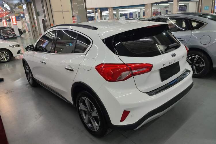 Used Ford Focus Active 2021 EcoBoost 180 Automatic Trendy Model Rear Left 45 Deg