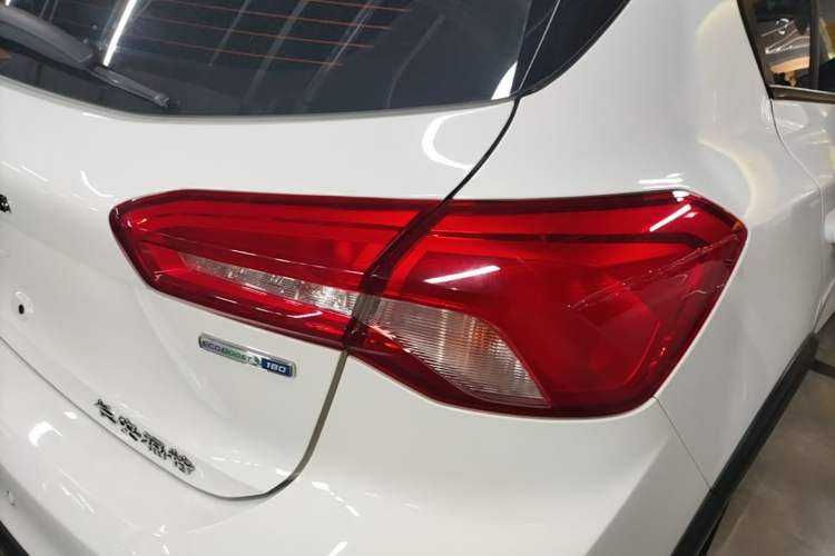 Used Ford Focus Active 2021 EcoBoost 180 Automatic Trendy Model Right Rear Taillight