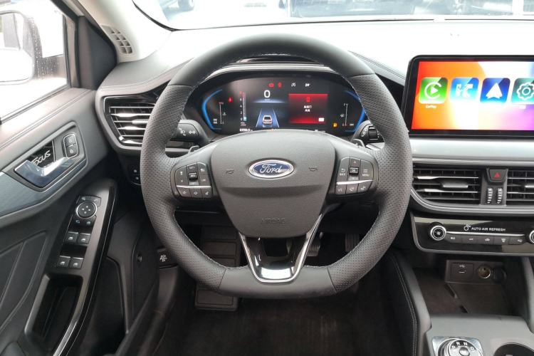 Used Ford Focus Active 2021 EcoBoost 180 Automatic Trendy Model Steering Wheel