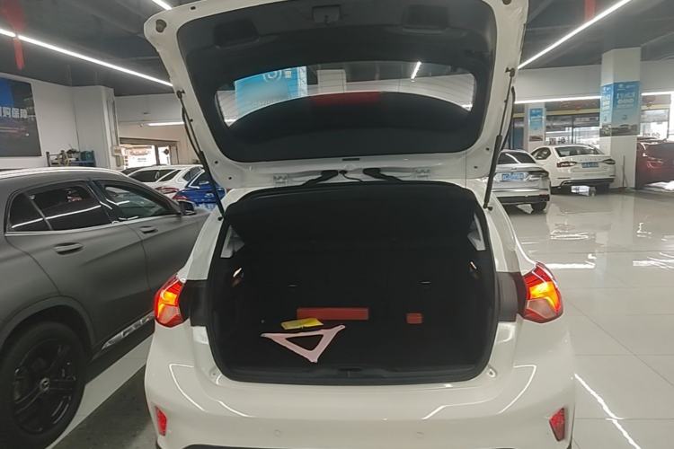 Used Ford Focus Active 2021 EcoBoost 180 Automatic Trendy Model Trunk