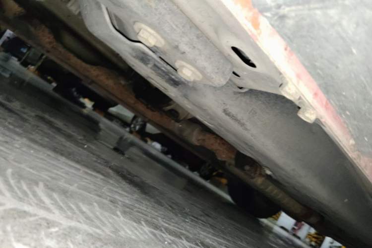 Used Ford GT  Chassis Front Left