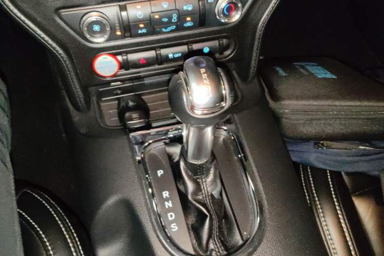 Used Ford GT  Gear Lever