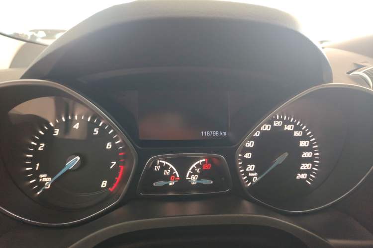 Used Ford Kuga 2013 2.0L GTDi Four-Wheel Drive Premium Model Odometer Close Up