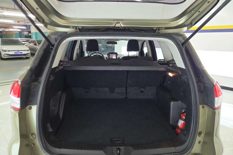 Used Ford Kuga 2015 1.5L GTDi Two-Wheel-Drive Comfort Model Trunk