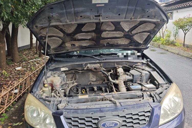 Used Ford Kuga  Engine Bay