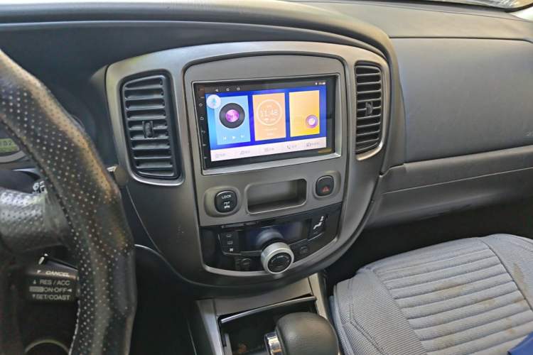 Used Ford Kuga  Audio And AC Panel