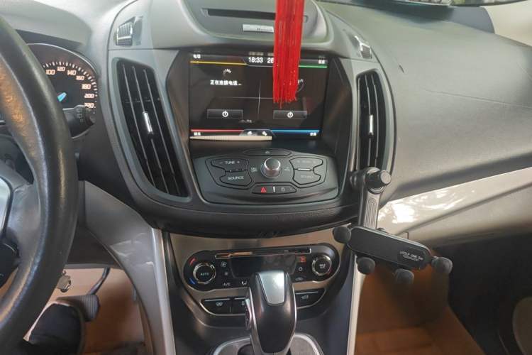 Used Ford Kuga 2013 1.6L GTDi 4x4 Elite Model Audio And AC Panel