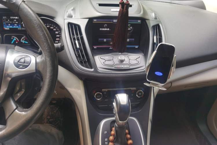 Used Ford Kuga 2013 1.6L GTDi 4x4 Elite Model Audio And AC Panel