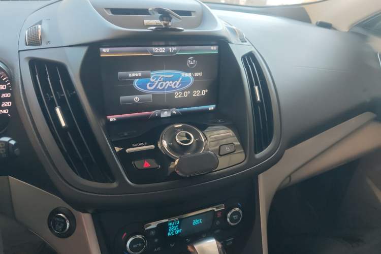 Used Ford Kuga 2013 2.0L GTDi Four-Wheel Drive Premium Model Audio And AC Panel