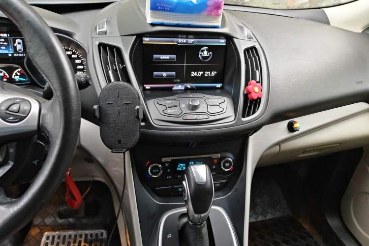 Used Ford Kuga 2013 1.6L GTDi 4x4 Elite Model Audio And AC Panel