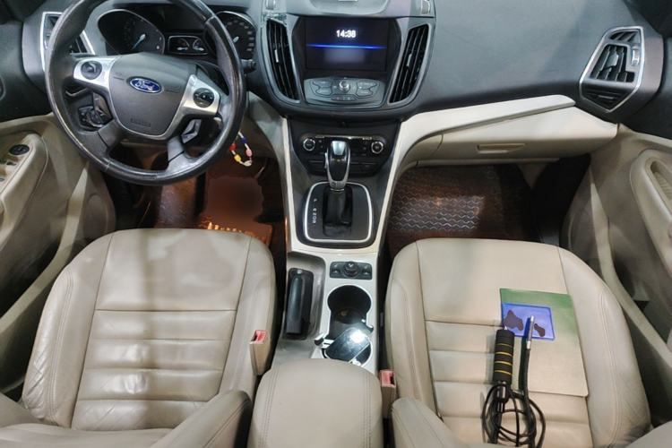 Used Ford Kuga 2013 1.6L GTDi 4x4 Elite Model Center Console