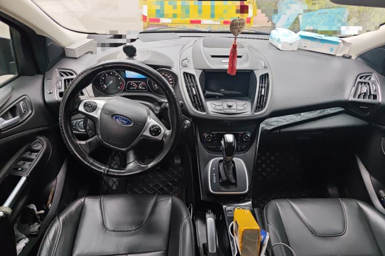 Used Ford Kuga 2013 2.0L GTDi Four-Wheel-Drive Sport Model Center Console