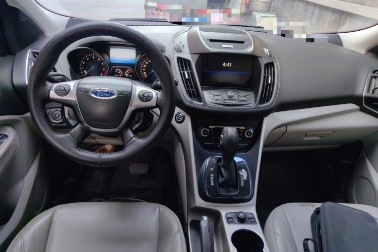 Used Ford Kuga 2013 1.6L GTDi 4x4 Elite Model Center Console