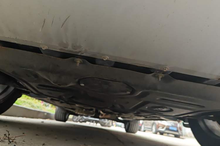 Used Ford Kuga 2013 2.0L GTDi Four-Wheel-Drive Sport Model Chassis Front