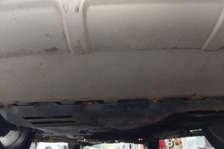 Used Ford Kuga 2013 1.6L GTDi Two-Wheel-Drive Trend Model Chassis Front
