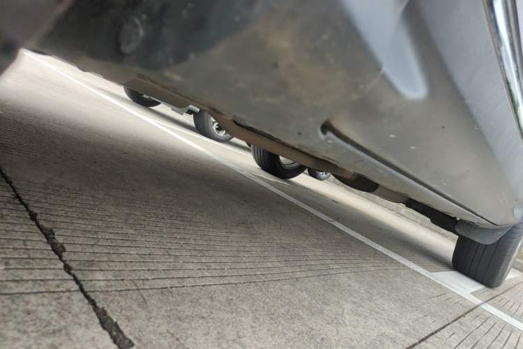 Used Ford Kuga 2013 1.6L GTDi 4x4 Elite Model Chassis Front Left