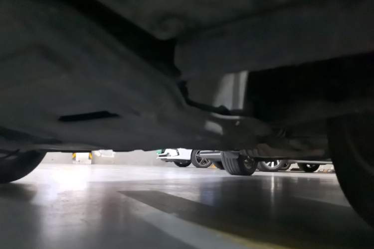 Used Ford Kuga 2013 1.6L GTDi Two-Wheel-Drive Trend Model Chassis Front Left