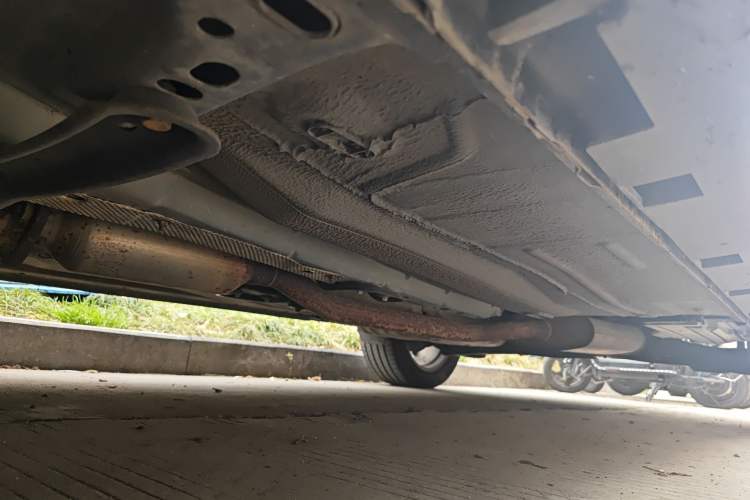 Used Ford Kuga 2013 2.0L GTDi Four-Wheel-Drive Sport Model Chassis Front Left