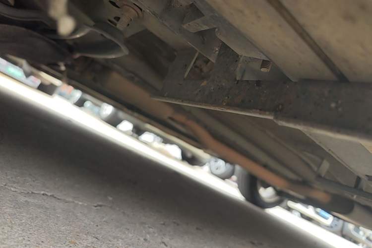 Used Ford Kuga 2013 1.6L GTDi Two-Wheel-Drive Comfort Model Chassis Front Left