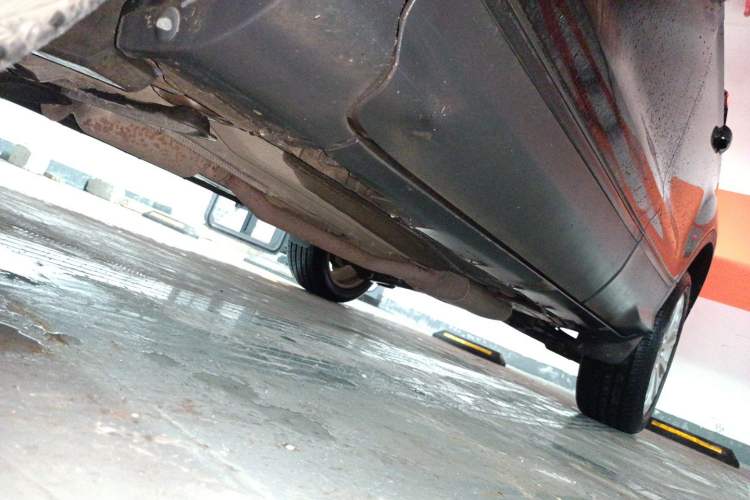 Used Ford Kuga 2013 1.6L GTDi Two-Wheel-Drive Comfort Model Chassis Front Left