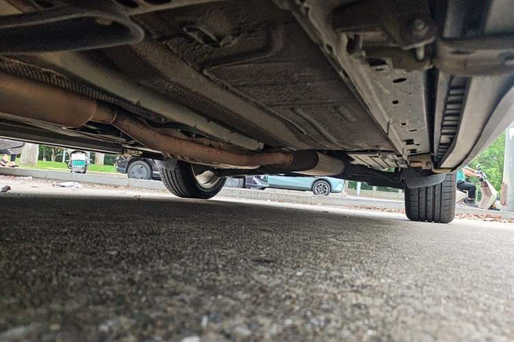 Used Ford Kuga 2013 2.0L GTDi Four-Wheel-Drive Elite Model Chassis Front Left