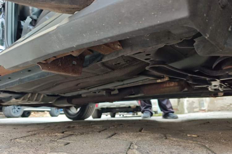 Used Ford Kuga 2013 2.0L GTDi Four-Wheel-Drive Sport Model Chassis Front Right