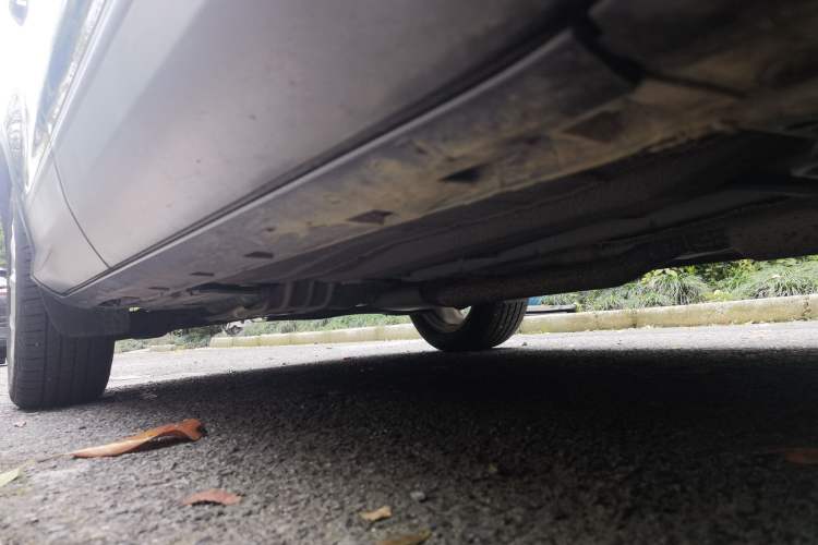 Used Ford Kuga 2013 1.6L GTDi Two-Wheel-Drive Trend Model Chassis Front Right
