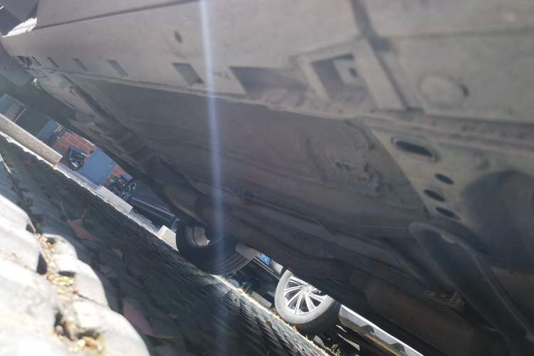 Used Ford Kuga 2013 1.6L GTDi Two-Wheel-Drive Comfort Model Chassis Front Right