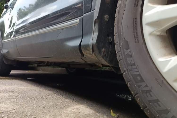 Used Ford Kuga 2013 2.0L GTDi Four-Wheel-Drive Elite Model Chassis Front Right