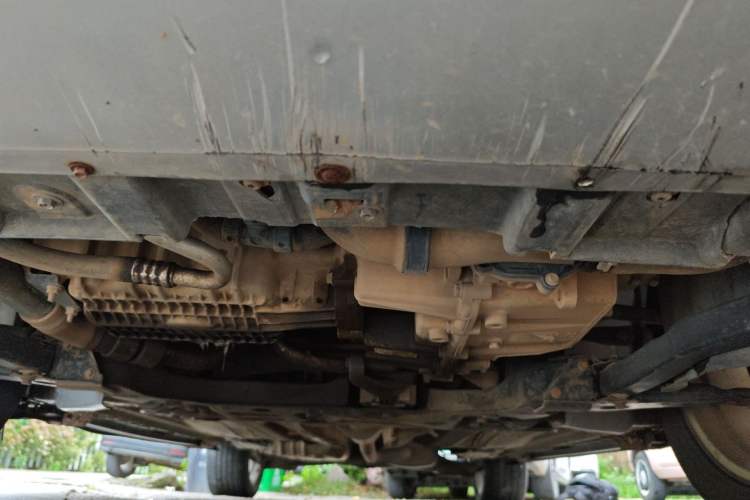 Used Ford Kuga 2013 1.6L GTDi Two-Wheel-Drive Trend Model Chassis Front