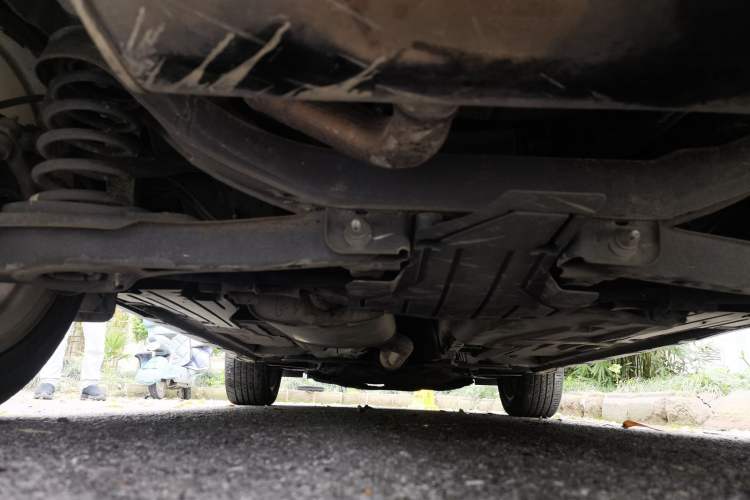 Used Ford Kuga 2013 1.6L GTDi Two-Wheel-Drive Trend Model Chassis Rear
