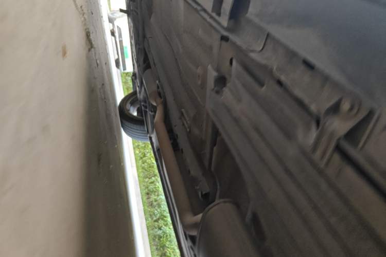 Used Ford Kuga 2013 2.0L GTDi Four-Wheel-Drive Elite Model Chassis Rear Left