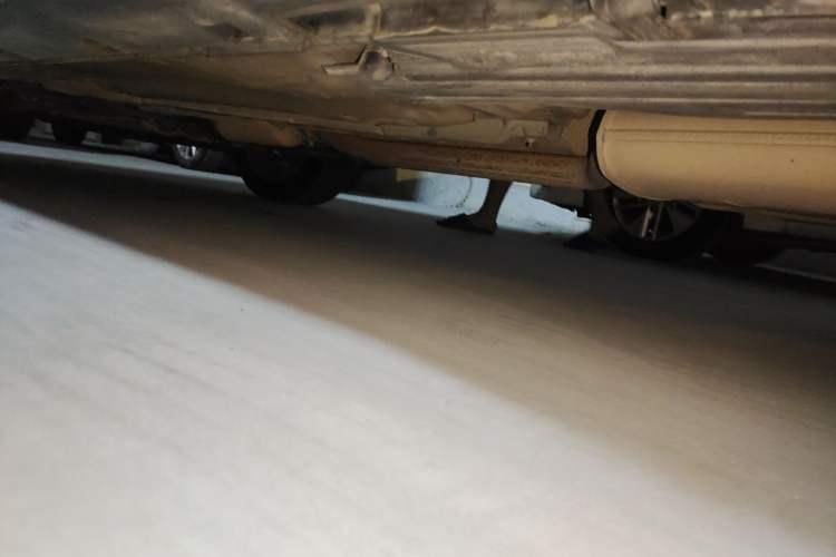 Used Ford Kuga 2013 1.6L GTDi Two-Wheel-Drive Trend Model Chassis Rear Left
