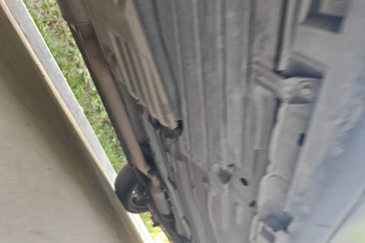 Used Ford Kuga 2013 2.0L GTDi Four-Wheel-Drive Elite Model Chassis Rear Right