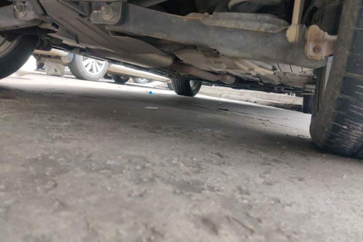 Used Ford Kuga 2013 1.6L GTDi Two-Wheel-Drive Trend Model Chassis Rear Right