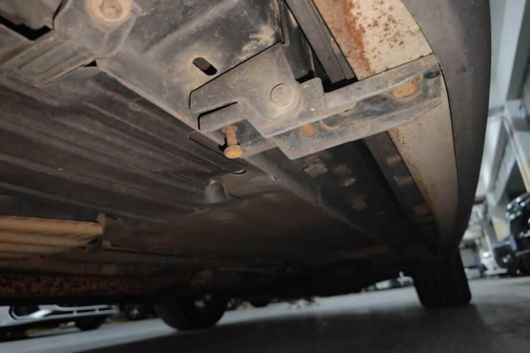Used Ford Kuga 2013 1.6L GTDi Two-Wheel-Drive Comfort Model Chassis Rear Right