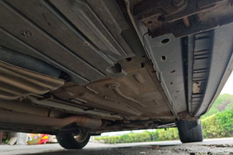Used Ford Kuga 2013 1.6L GTDi Two-Wheel-Drive Trend Model Chassis Rear Right