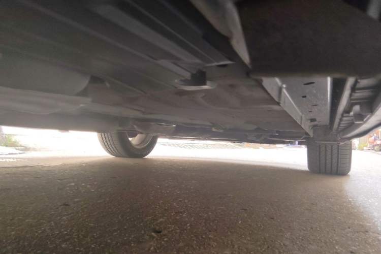 Used Ford Kuga 2013 2.0L GTDi Four-Wheel Drive Premium Model Chassis Rear Right