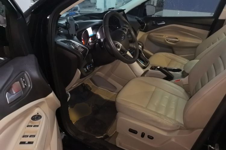 Used Ford Kuga 2013 2.0L GTDi Four-Wheel Drive Premium Model Driver Seat
