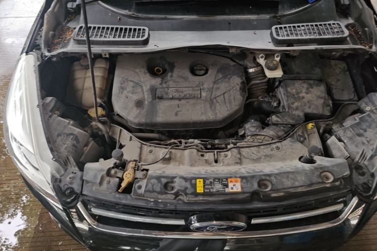 Used Ford Kuga 2013 2.0L GTDi Four-Wheel Drive Premium Model Engine Bay