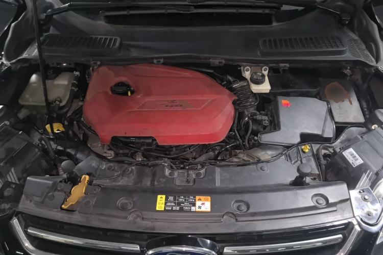 Used Ford Kuga 2013 1.6L GTDi Two-Wheel-Drive Trend Model Engine Bay