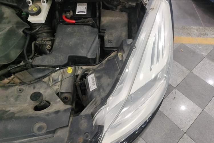 Used Ford Kuga 2013 1.6L GTDi 4x4 Elite Model Engine Bay Left