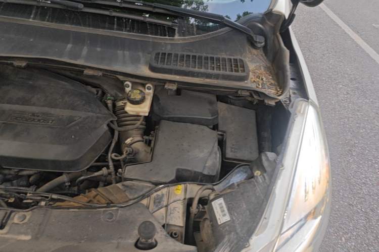 Used Ford Kuga 2013 1.6L GTDi 4x4 Elite Model Engine Bay Left