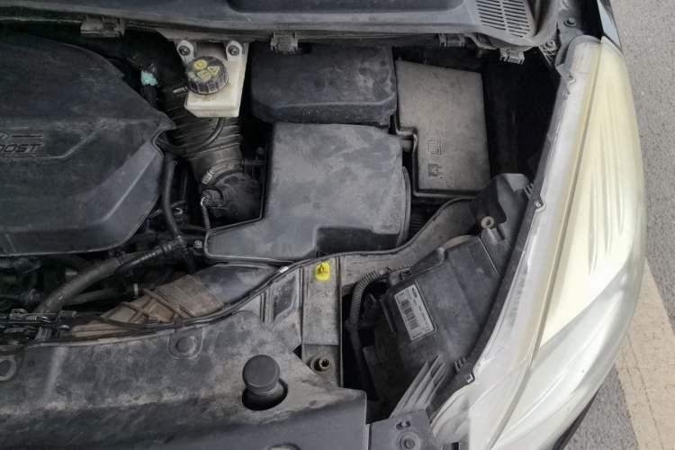 Used Ford Kuga 2013 1.6L GTDi 4x4 Elite Model Engine Bay Left