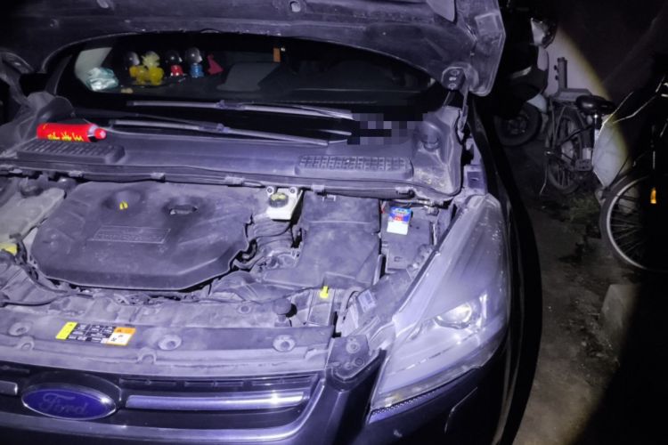 Used Ford Kuga 2013 2.0L GTDi Four-Wheel-Drive Sport Model Engine Bay Left
