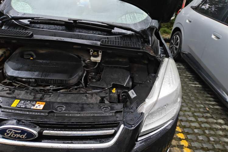 Used Ford Kuga 2013 1.6L GTDi 4x4 Elite Model Engine Bay Left