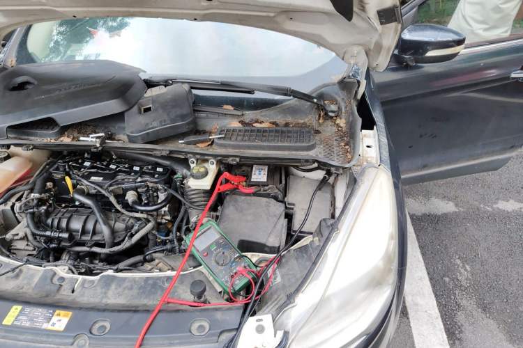 Used Ford Kuga 2013 1.6L GTDi 4x4 Elite Model Engine Bay Left